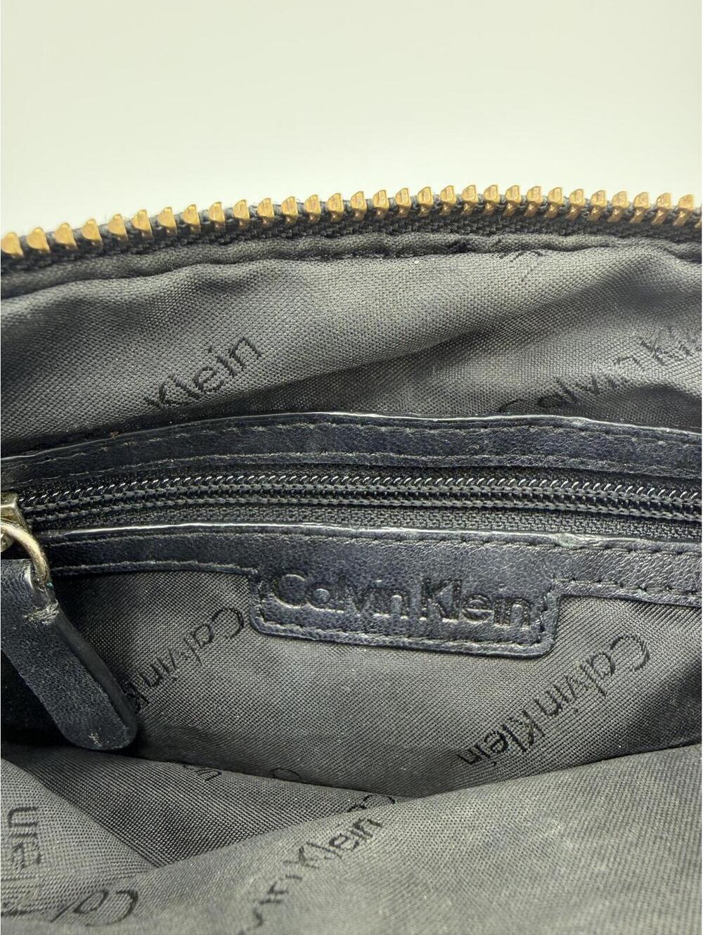 Calvin Klein‎ Quilted Black Leather Crossbody Bag Gold Hardware - Picture 4 of 10